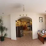 欧罗酒店 3*