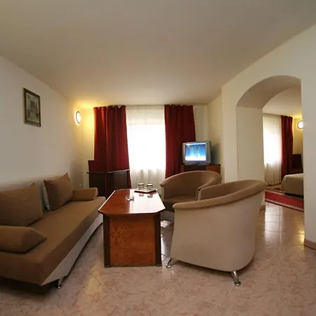 Euro Hotel 3*
