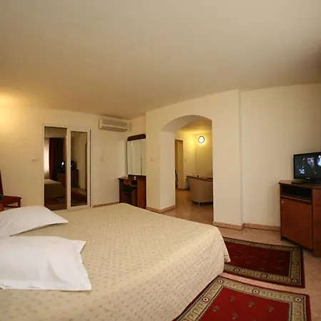 Euro Hotel